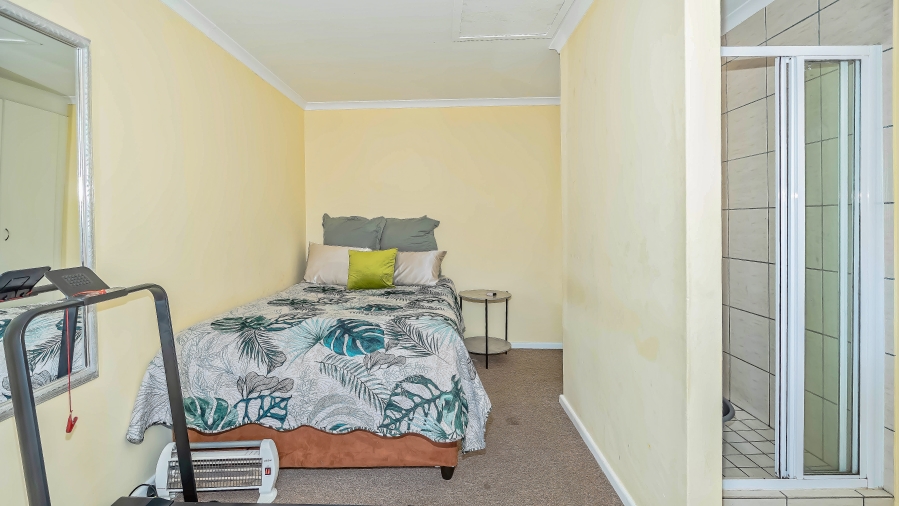 1 Bedroom Property for Sale in Sunset Glen Western Cape